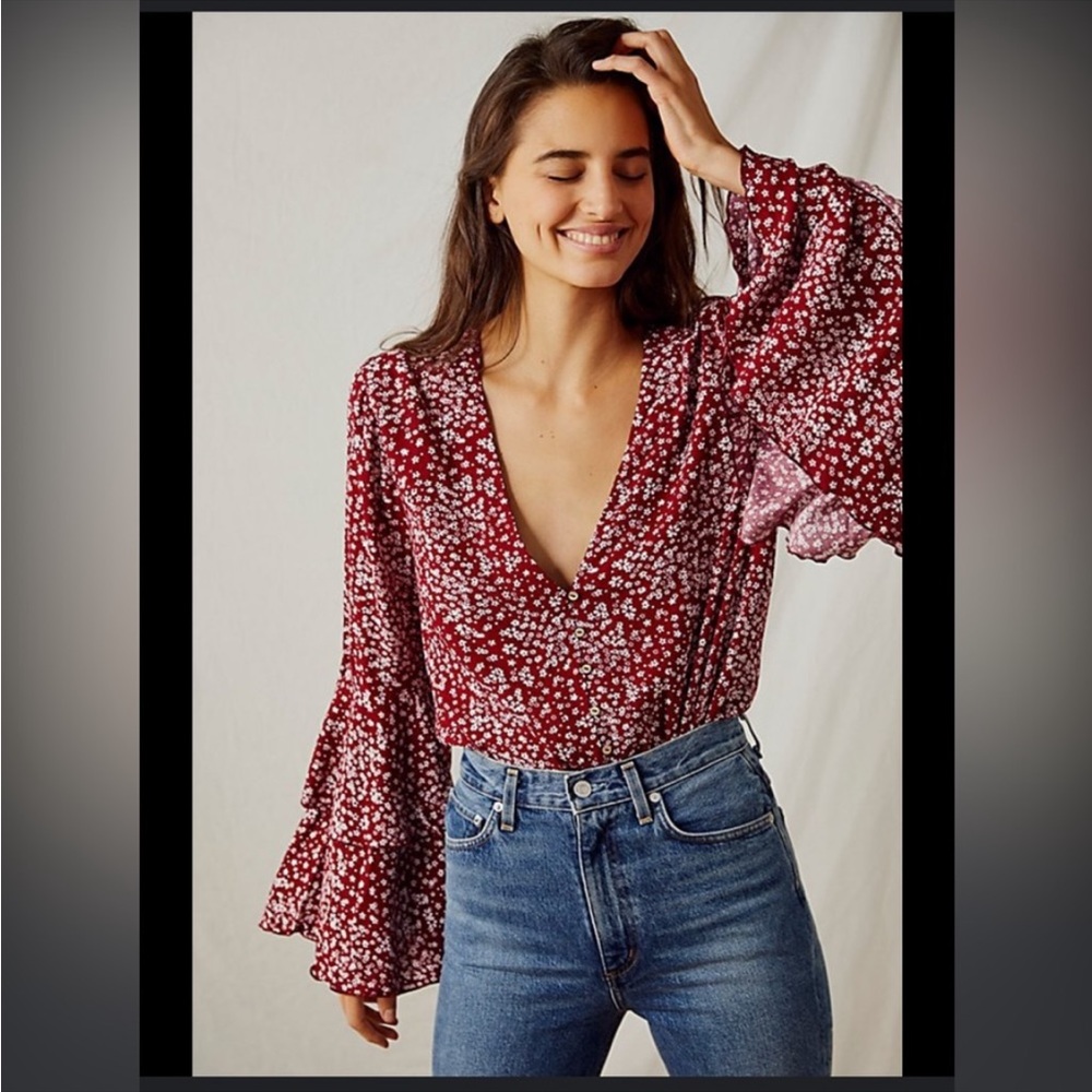 Free people Ditsy floral body suit